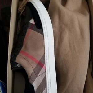 Burberry Reynold leather sneakers